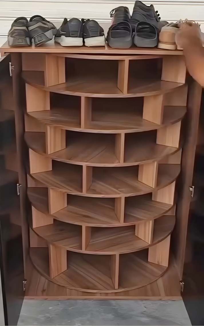 Infinity Shoe Rack